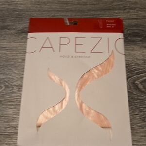 NIP Pink Footed Capezio Tights Sz Small